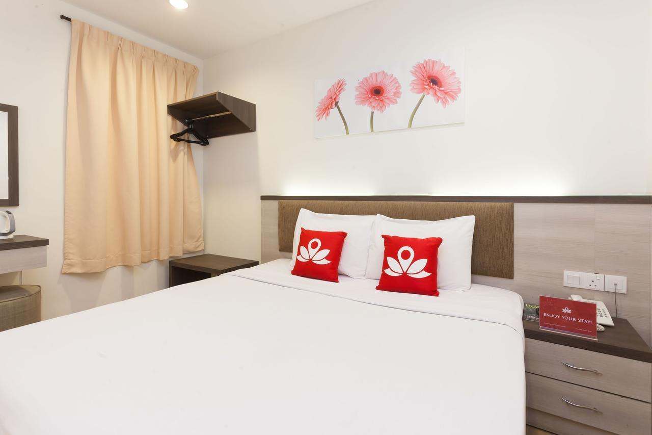 Zen Rooms Pertam Jaya Malacca Exterior photo