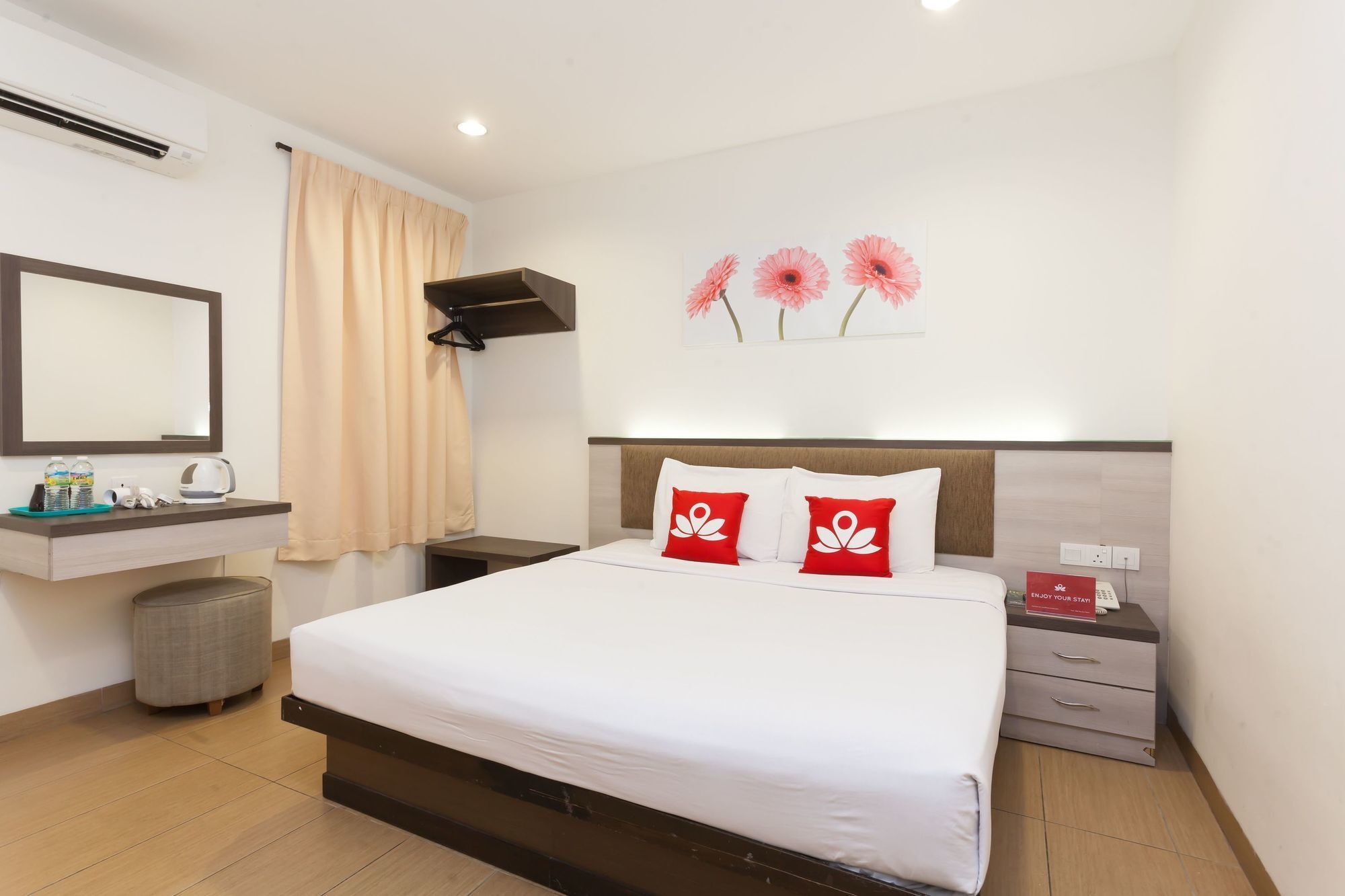Zen Rooms Pertam Jaya Malacca Exterior photo